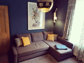 Handbridge in Chester sleeps 7 with BT Sports & Pac-man